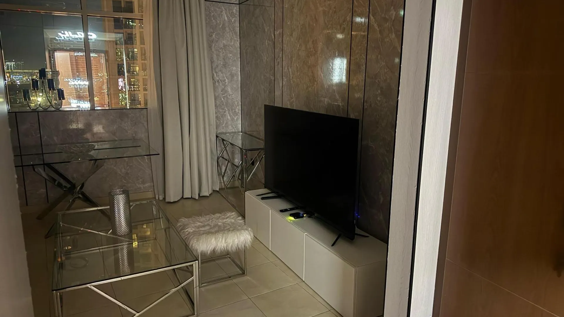 5 Min To Dubai Mall Downtown Hostel 0*,  Verenigde Arabische Emiraten