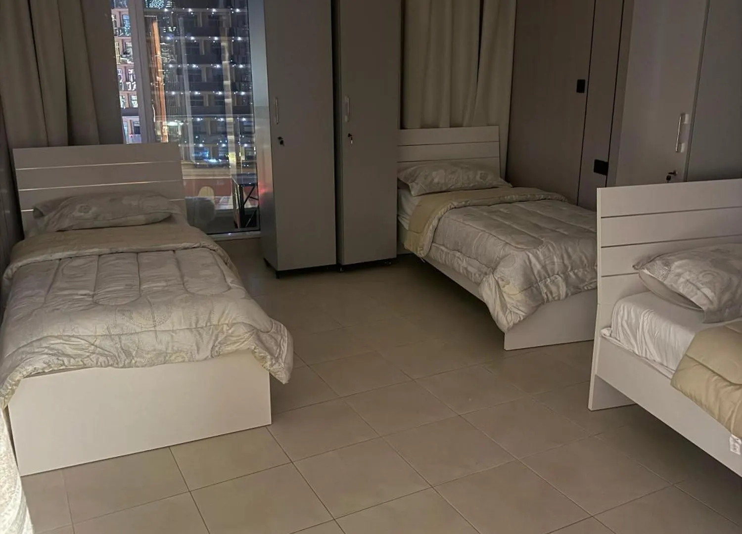 5 Min To Dubai Mall Downtown Hostel 0*,  United Arab Emirates