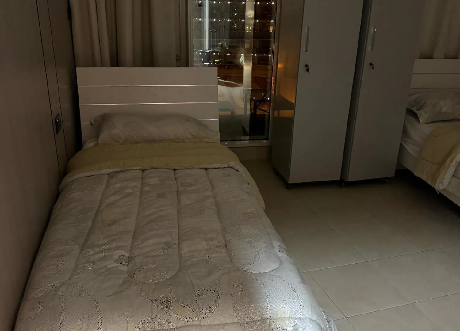 5 Min To Dubai Mall Downtown Hostel